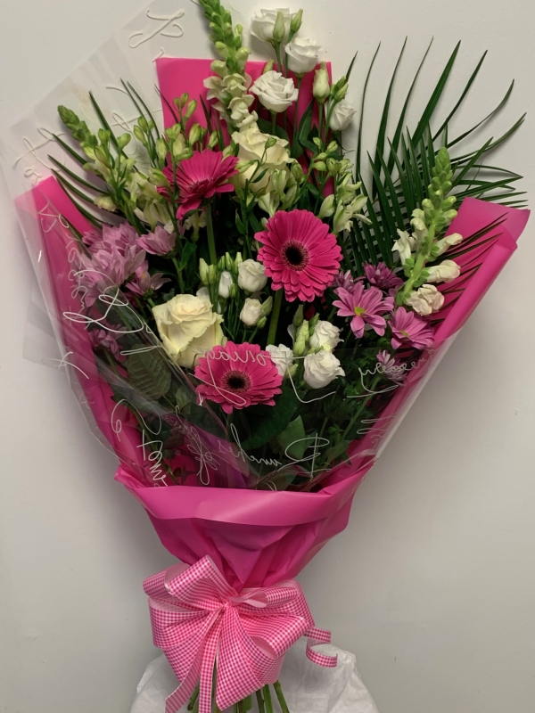 Florist Choice Gift Wrap buy online or call 07701 061915