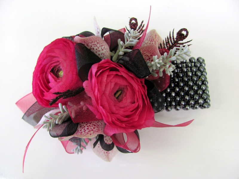 Ladies wrist corsage