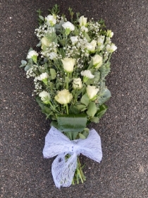 LOOSE FLORAL ARRANGMENT